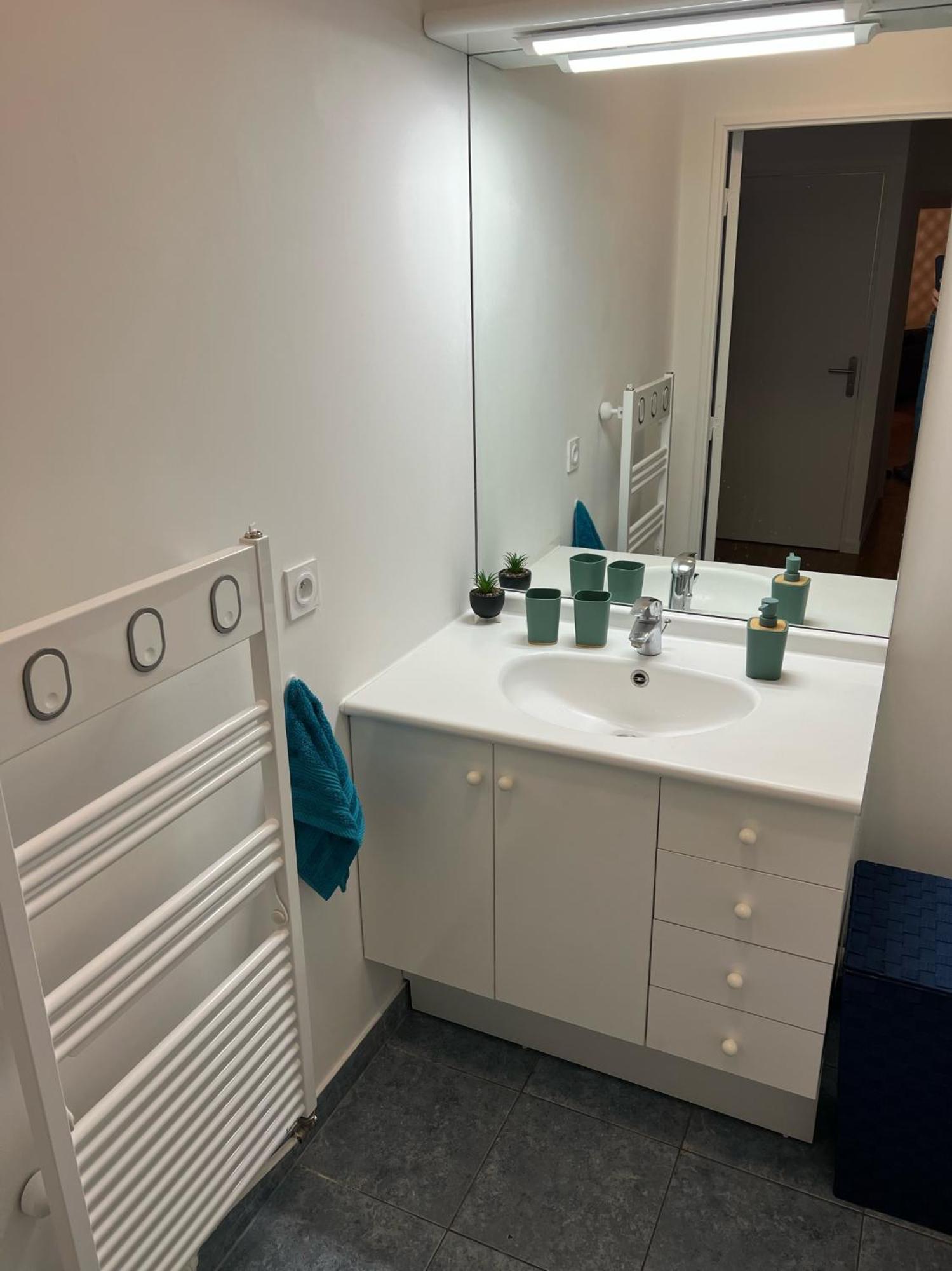 Paris-Montrouge Magnifique Appartement 3 Pieces De 75M2 Avec Parking - Tres Cosy Pour 1 - 8 Personnes Refait A Neuf -Entire Apartment Luxurious And Warm -Montrouge Paris 14Eme - Proche Aeroport Orly Parc Expositions Porte De Versailles Free Wifi Grat Bagian luar foto